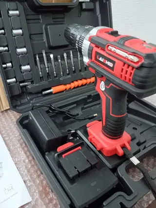 TALADRO ATORNILLADOR MULTIFUNCIONAL 2 BATERÍAS.