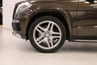 Mercedes-Benz  GL 2013