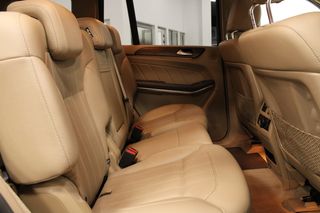 Mercedes-Benz  GL 2013