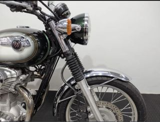 Kawasaki W800 · 2011 · 42.262 km