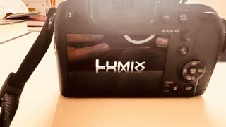 Cámara Panasonic Lumix FZ83 en si caja y  factura