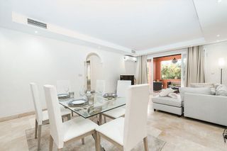 Piso en alquiler en Lomas de Marbella Club - Puente Romano en Marbella