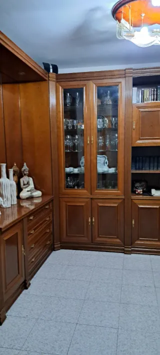 Mueble de comedor rinconero .Regalo las lamparas