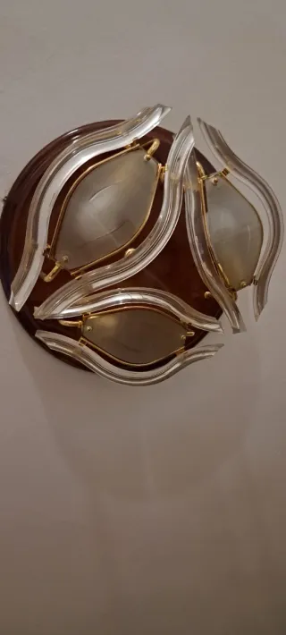 Mueble de comedor rinconero .Regalo las lamparas