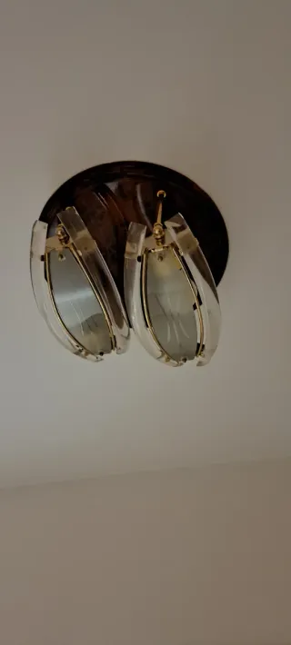 Mueble de comedor rinconero .Regalo las lamparas