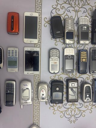 Lote móviles antiguos para piezas