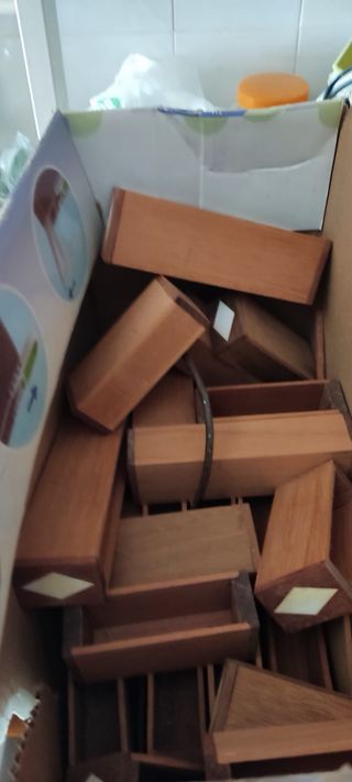 Piezas de madera para jaulas de jilgueros