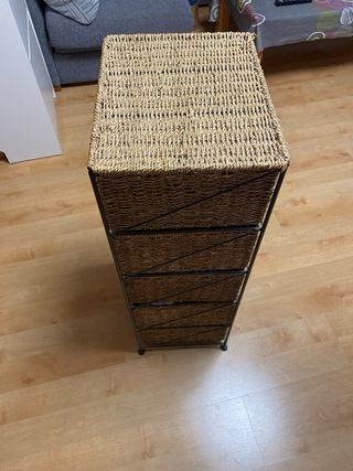 Cajonera de mimbre 5 cajones, tengo dos unidades..