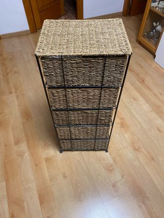 Cajonera de mimbre 5 cajones, tengo dos unidades..