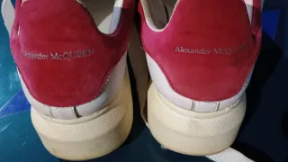 Scarpe Alexander McQueen bianche e rosse