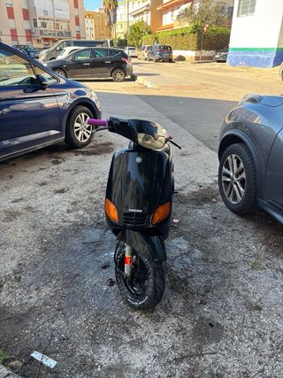 Piaggio Zip antigua