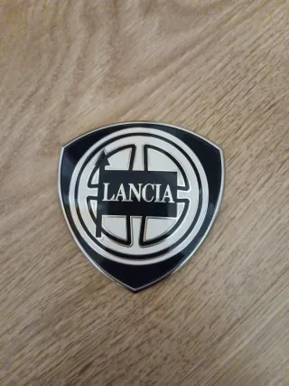 Anagrama Lancia Escudo Negro y Blanco