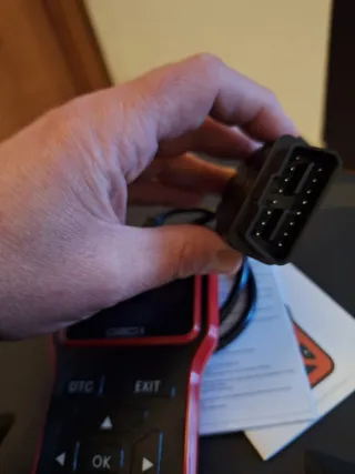 Scanner Diagnostica Auto OBD II V500