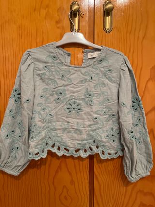 Blusa niña ZARA bordada