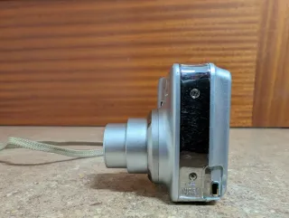 Cámara Digital Nikon Coolpix L4 Plata