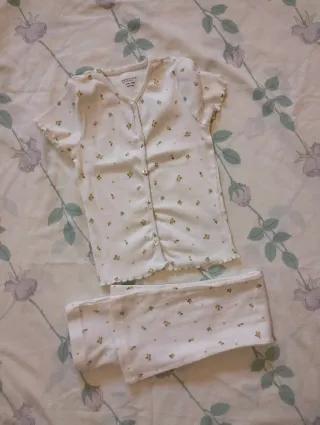 3 Pijamas Niña Frozen y Flores