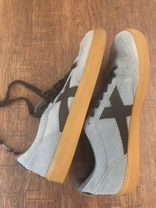 Zapatillas Munich grises y negras