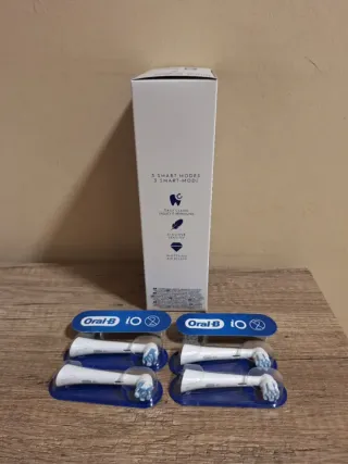 Oral-B iO3s Cepillo Eléctrico + Cabezales