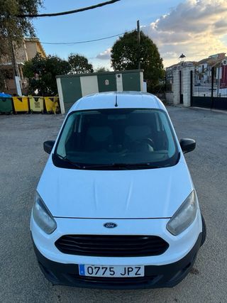 Ford Transit Courier 2016