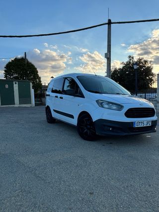 Ford Transit Courier 2016