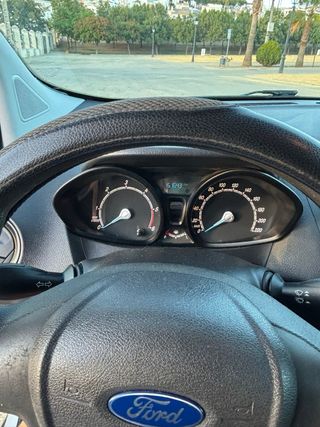 Ford Transit Courier 2016