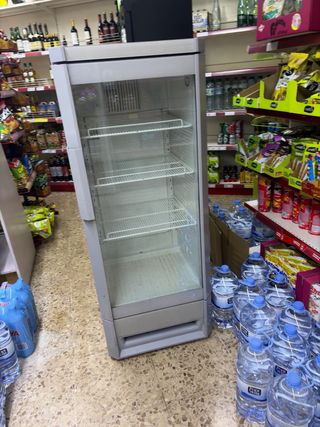 Nevera expositora bebidas/alimentación