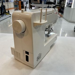 MAQUINA DE COSER SINGER PROMISE 1412 CON CAJA