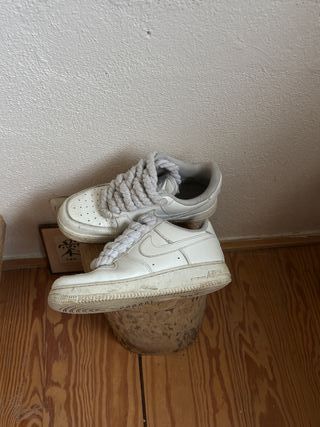 Nike Air Force 1 cordones gruesos