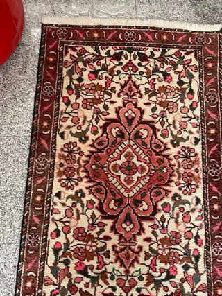 Alfombra antigua de lana