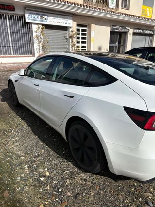 Tesla Model 3 2023 RWD