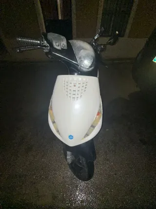 Piaggio Zip 2T Aire Automática Blanca