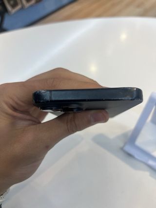 iPhone 15 NEGRO – 256 GB – GARANTÍA 6 MESES