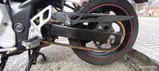 Suzuki GSF 650 Naked Roja