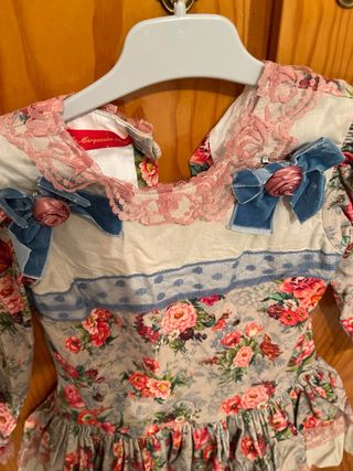 Vestido niña floral con volantes