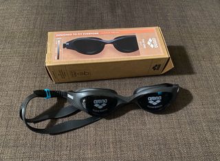 Occhiali da nuoto Arena The One