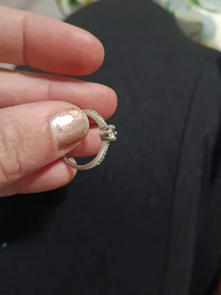 Lote de anillos plata y bisutería. Incluye Pandora