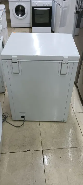 Congelador horizontal Benavent 85 x 64 x 55 cm