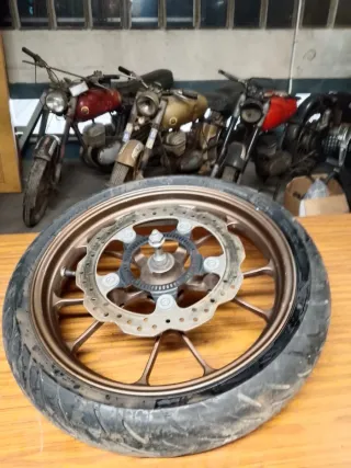 Llantas Honda CB 125 2022