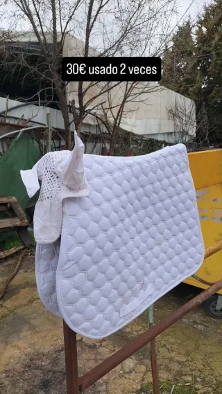 Completo bianco usato due volte