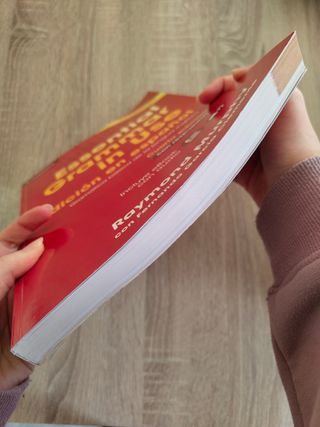 Essential Grammar in Use with Answers: A Self-S...