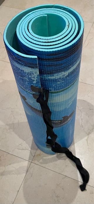 Tappetino yoga con design delfini