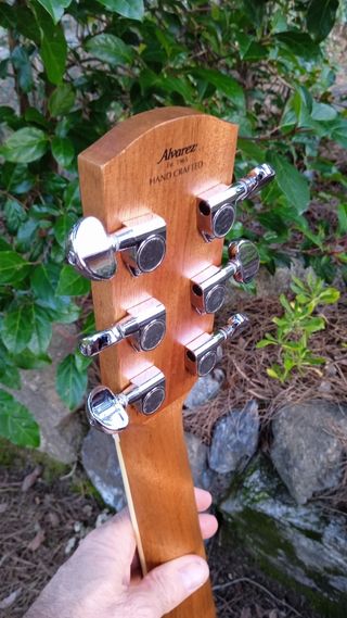 GUITARRA ÁLVAREZ TRAVEL