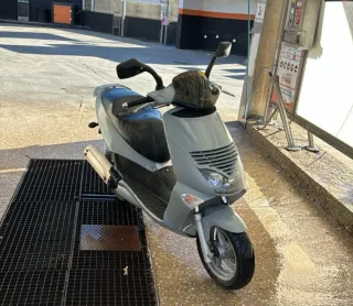 Aprilia Leonardo 125
