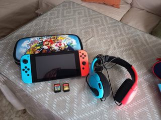 Nintendo Switch Blu/Rosso + Accessori