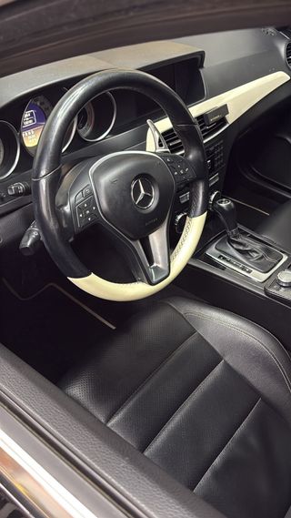 Mercedes-Benz Clase C 250 204cv Solo 134.000kms !!