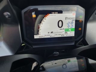 HONDA FORZA 750 24' con 9.000 km