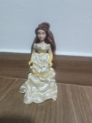 Muñeca Bella de Porcelana