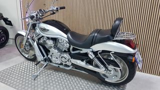 HARLEY DAVIDSON VRSC V-ROD 100TH