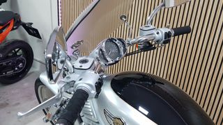 HARLEY DAVIDSON VRSC V-ROD 100TH