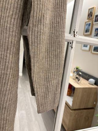 Vestido de punto largo beige/gris